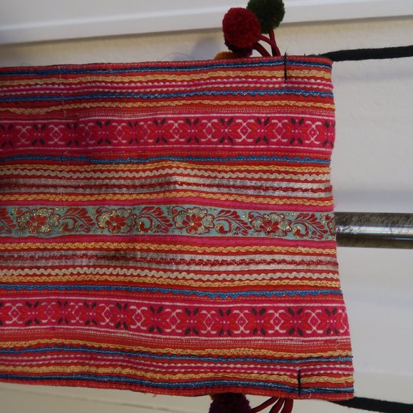 THAI HILLTRIBE PURSE - Picture 2 of 3